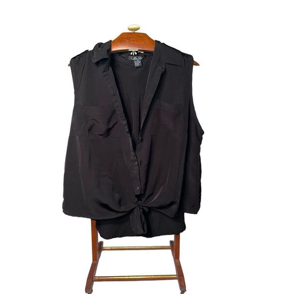 Button- Up Tank ~ Black ~ Miss Lili ~ Tie Front ~ 2X ~ EUC - Picture 1 of 6